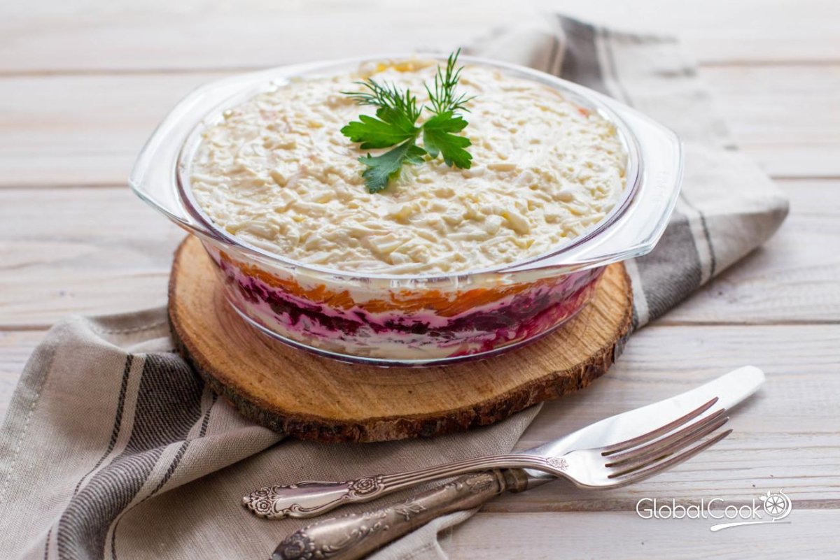 Салат овощной торт