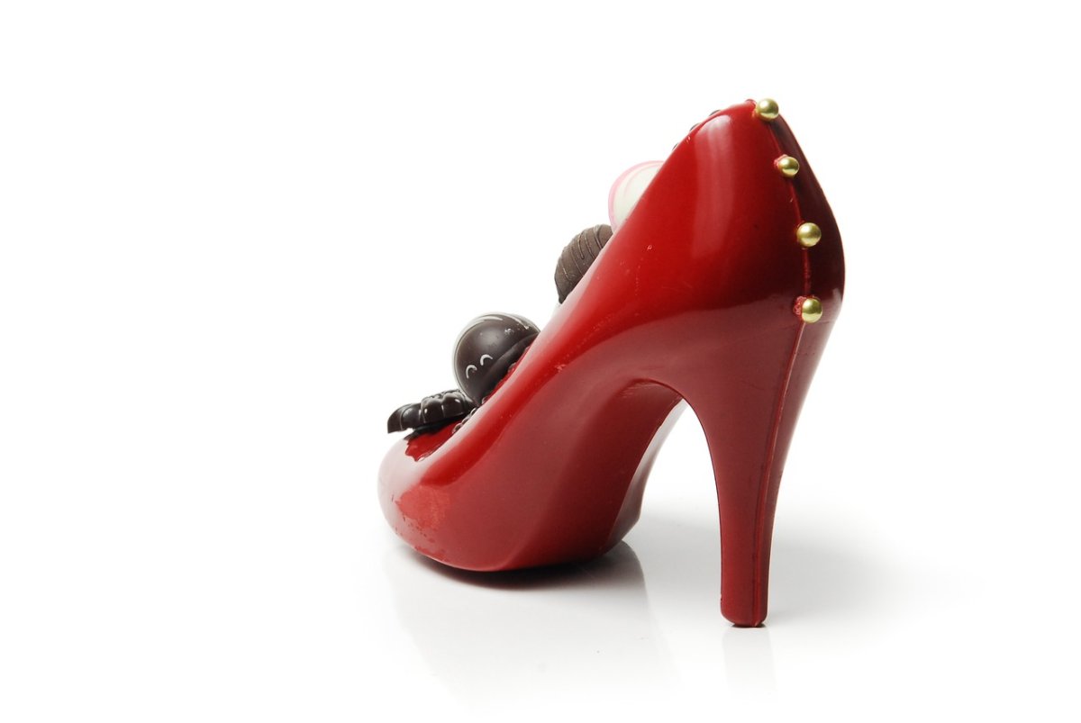 Shoes, chocs, Bags and Frocks