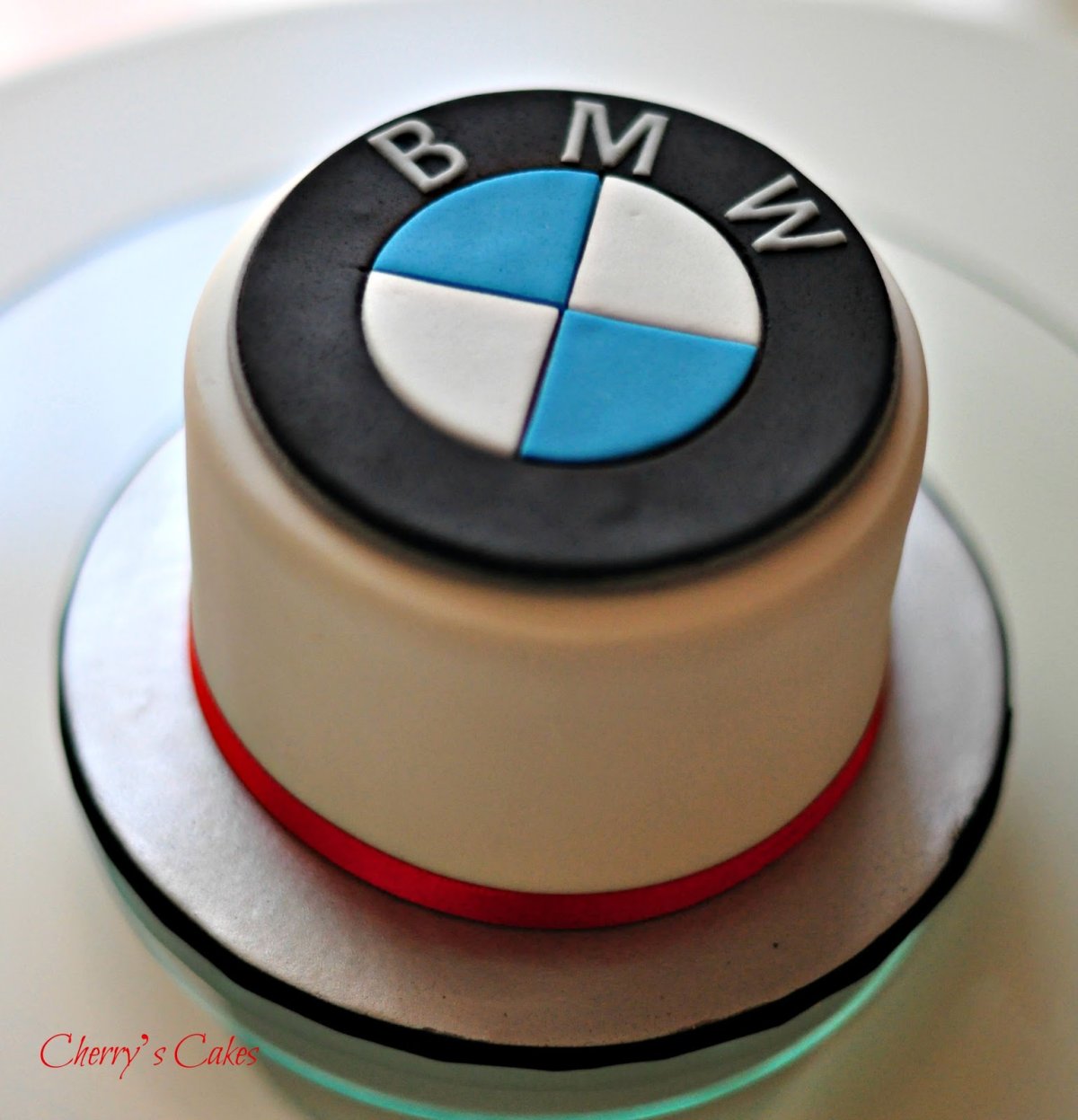 Торт BWM
