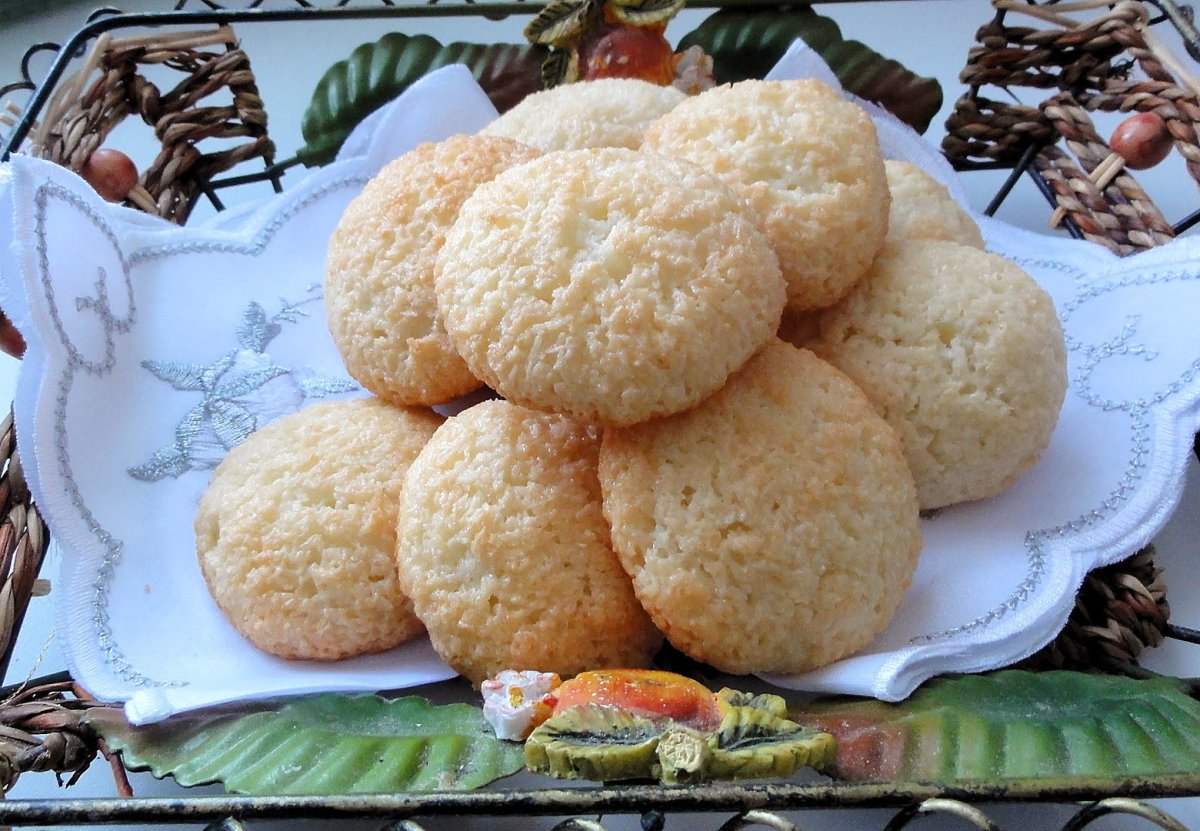 Кокосовое печенье из стружки с яичными белками