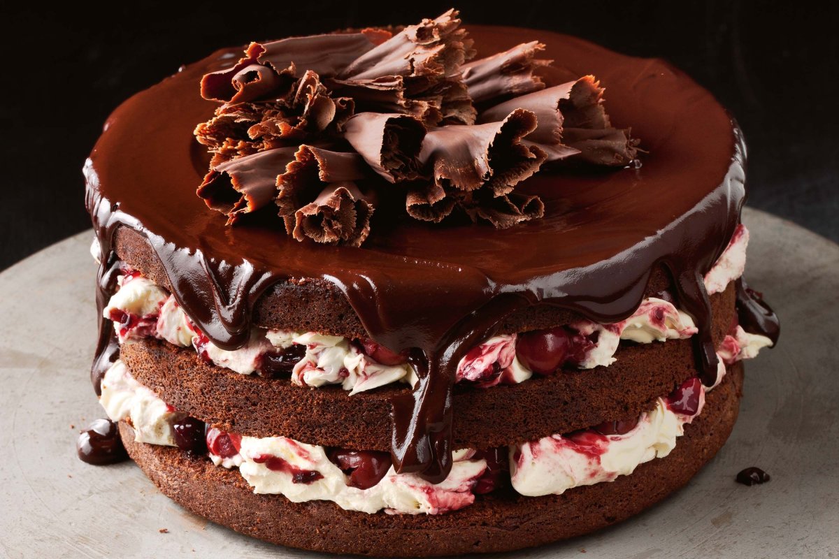 Шварцвальдский вишневый торт (Schwarzwaelder Kirschtorte)