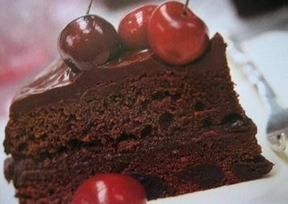 Торт пьяная вишня классический
