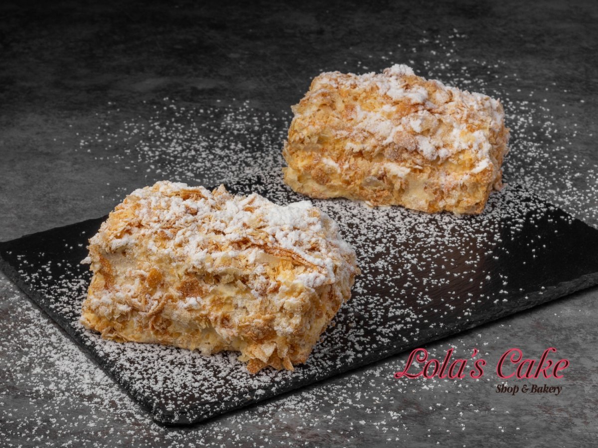 Торт с клубникой и сметанным кремом