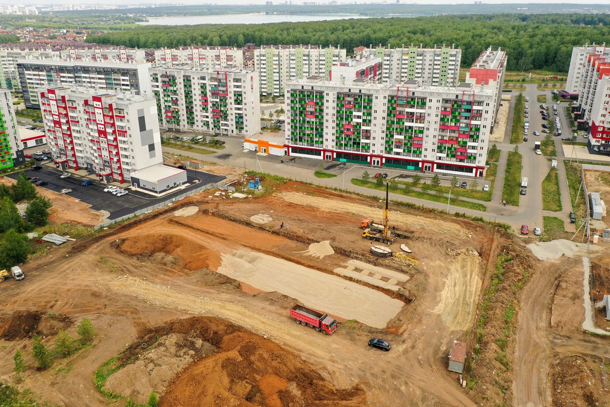 П.просторный ул.Изумрудная