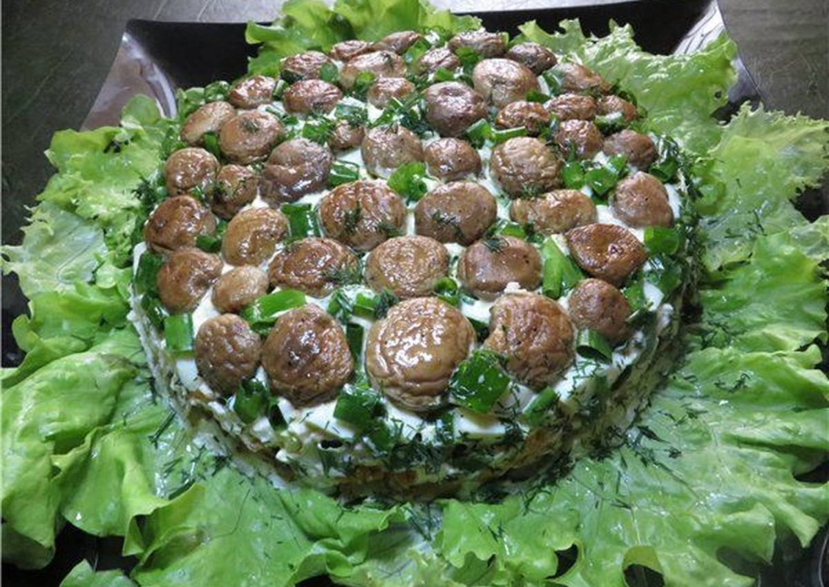 Украшение торта грибочками