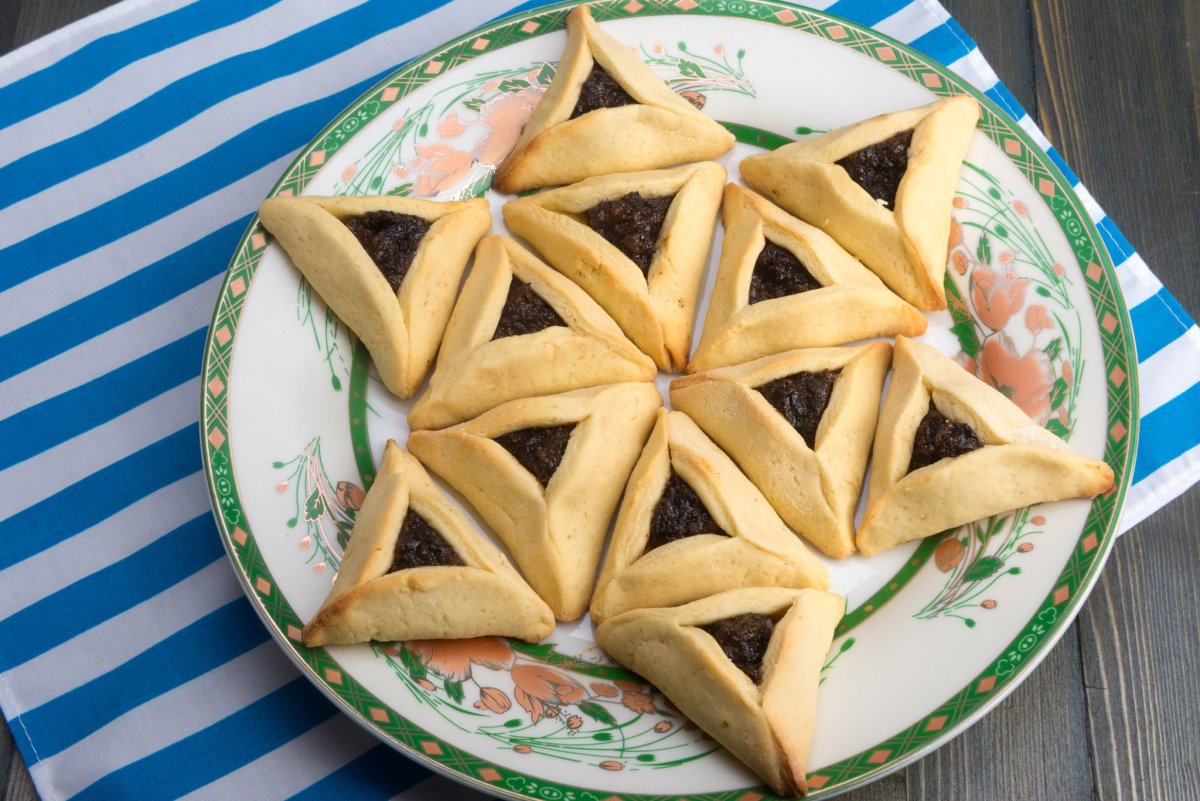 Уши Амана с маком