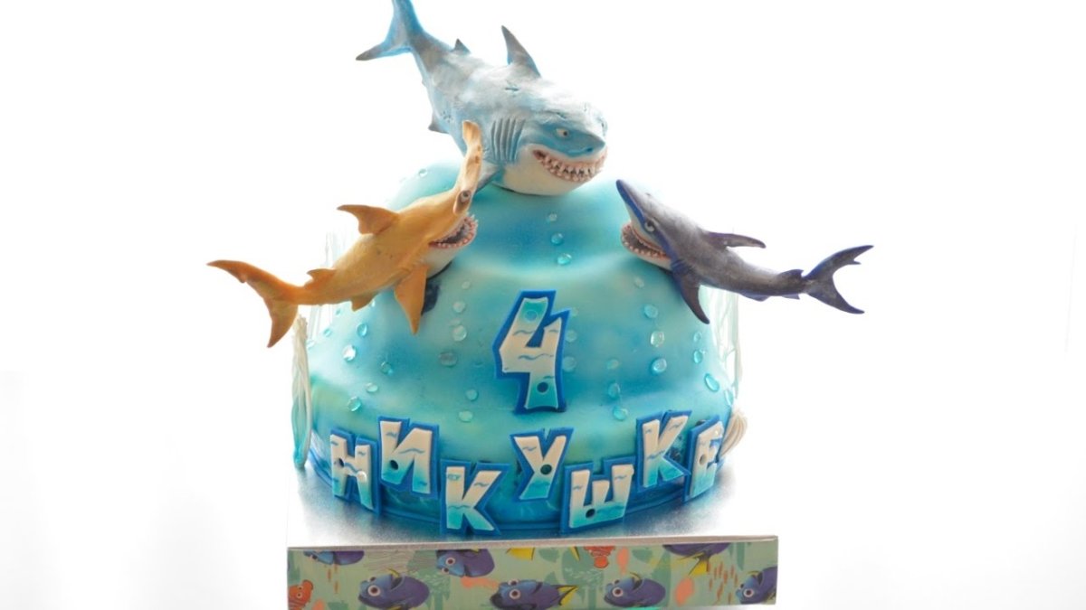 Торт с акулами для мальчика