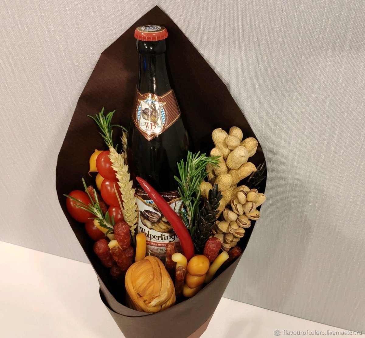 Гантеля из конфет