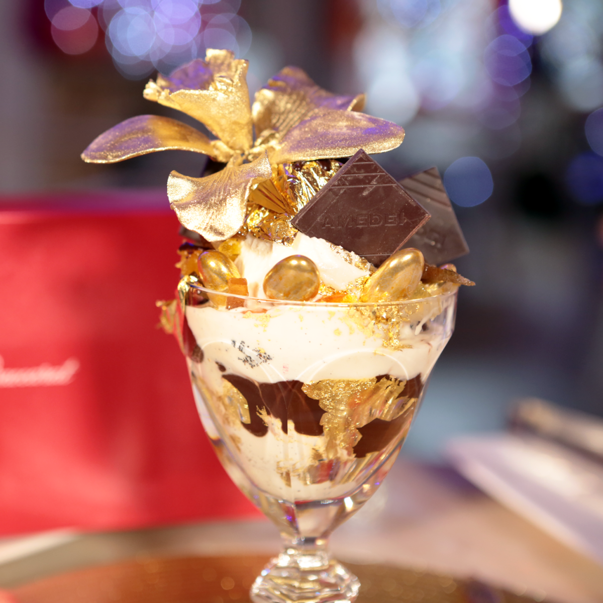Сандей «Frrrozen Haute Chocolate», $25000