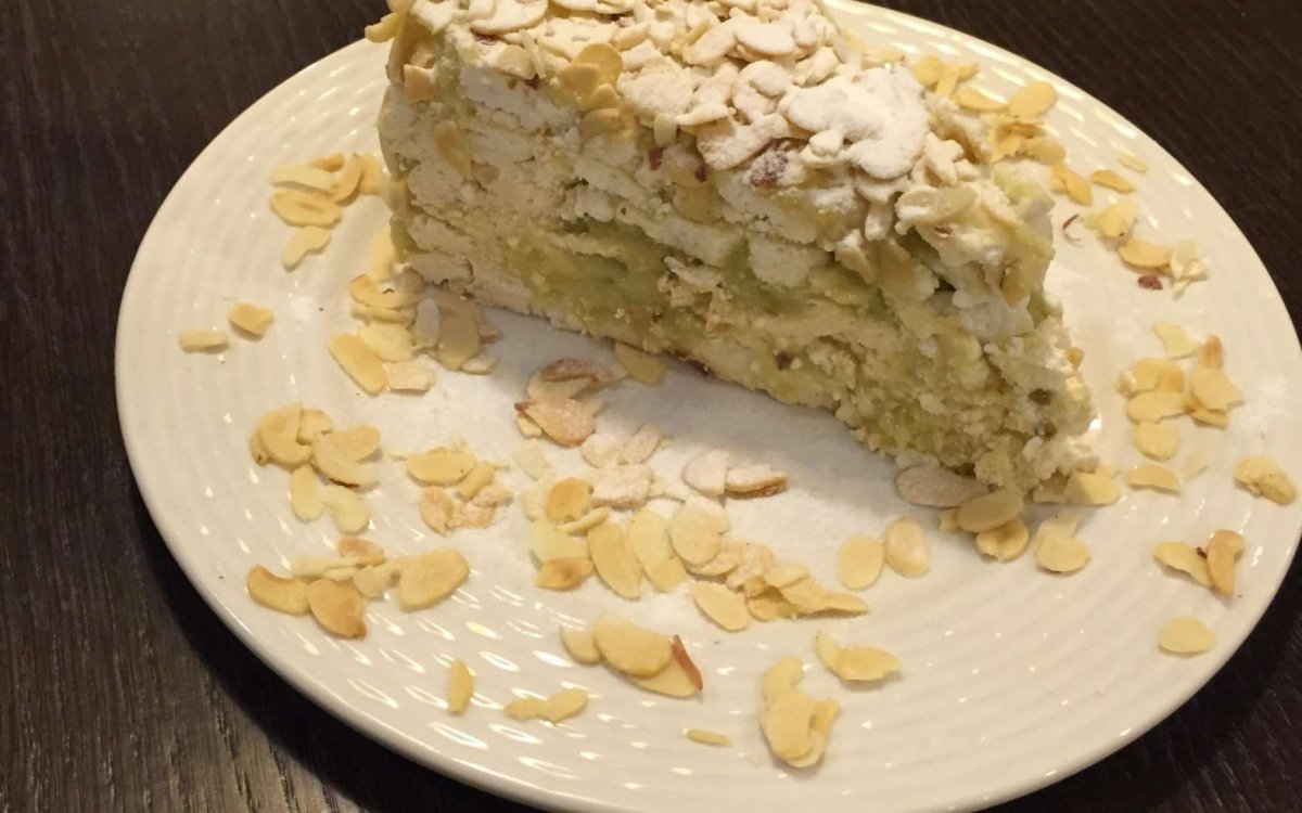 Миндальный торт Селезнев