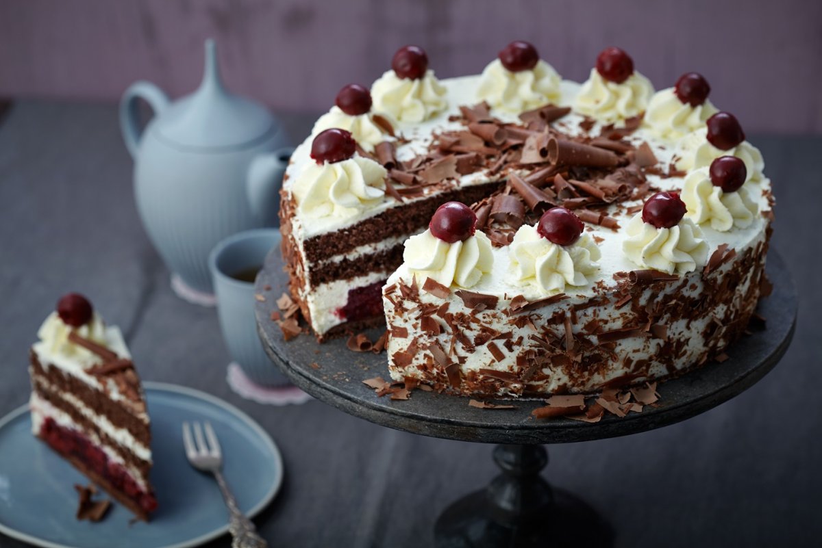 Торт "чёрный лес" (Black Forest Cake)