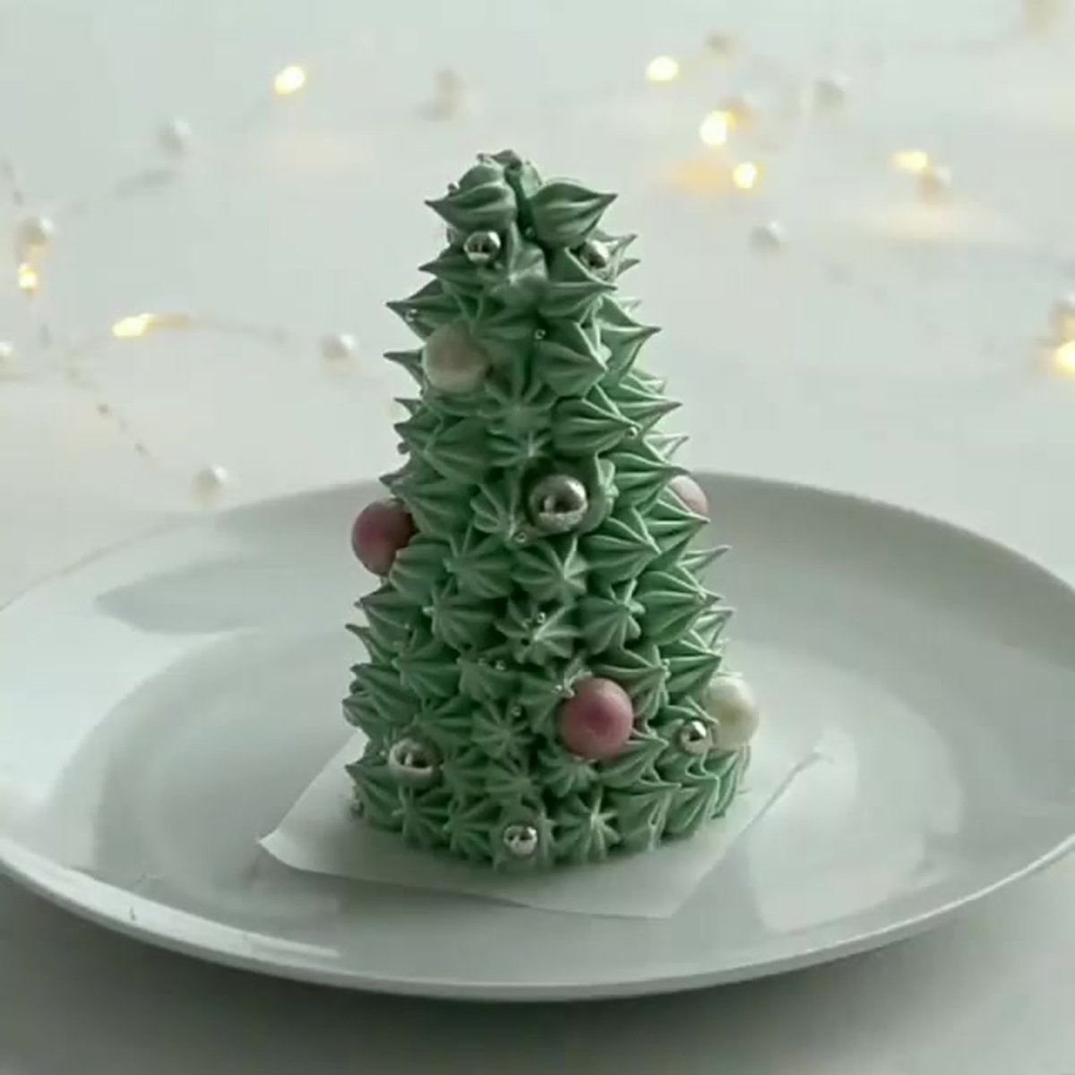 Крокембуш елка