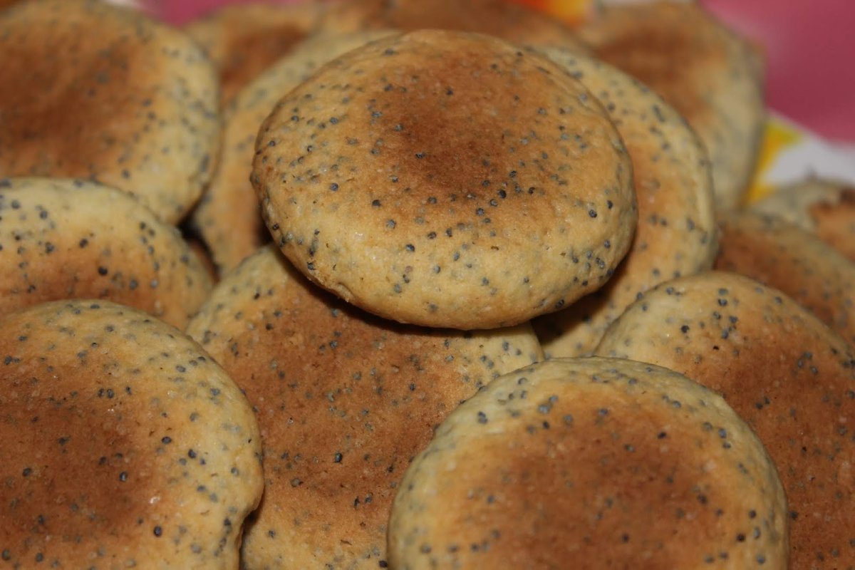 Маковое печенье рулетом