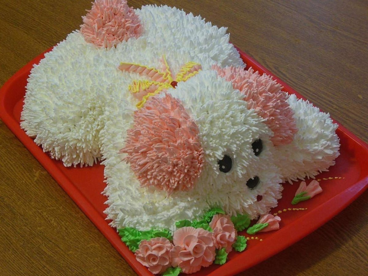 Свадебный торт с фигурками животных