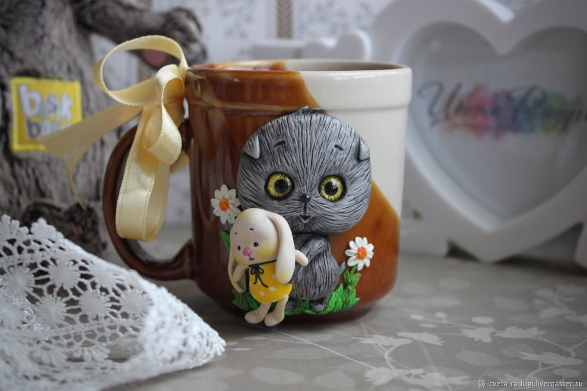 Кот Барсик игрушка в кофте с короной