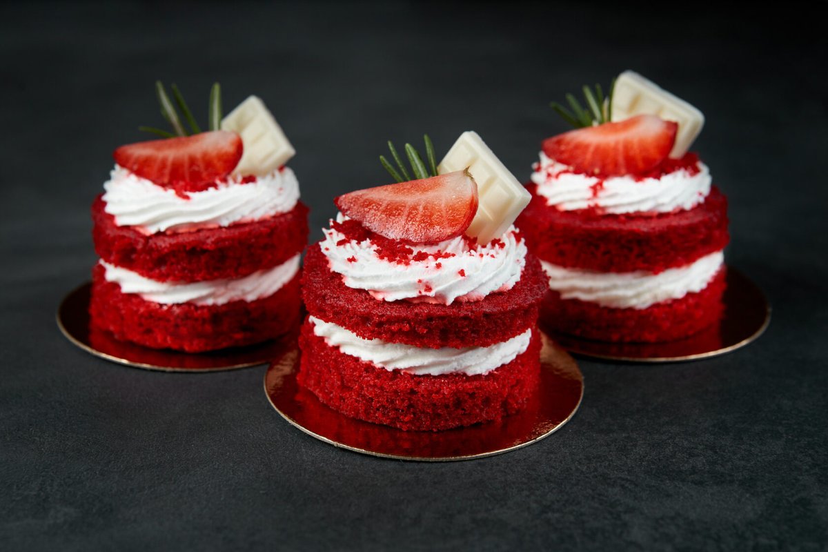 Торта "красный бархат" (Red Velvet).