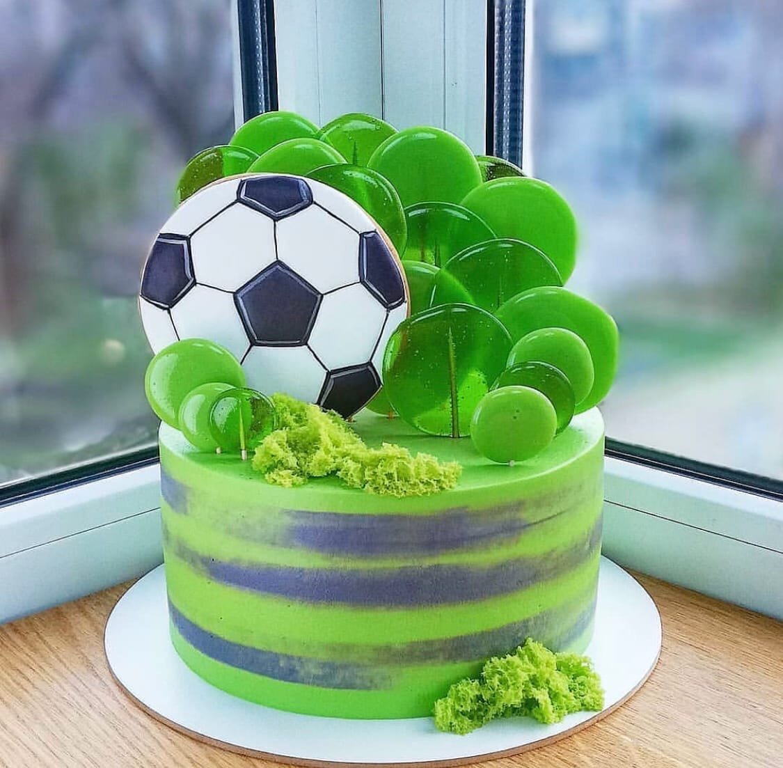 Торт с тематикой футбола