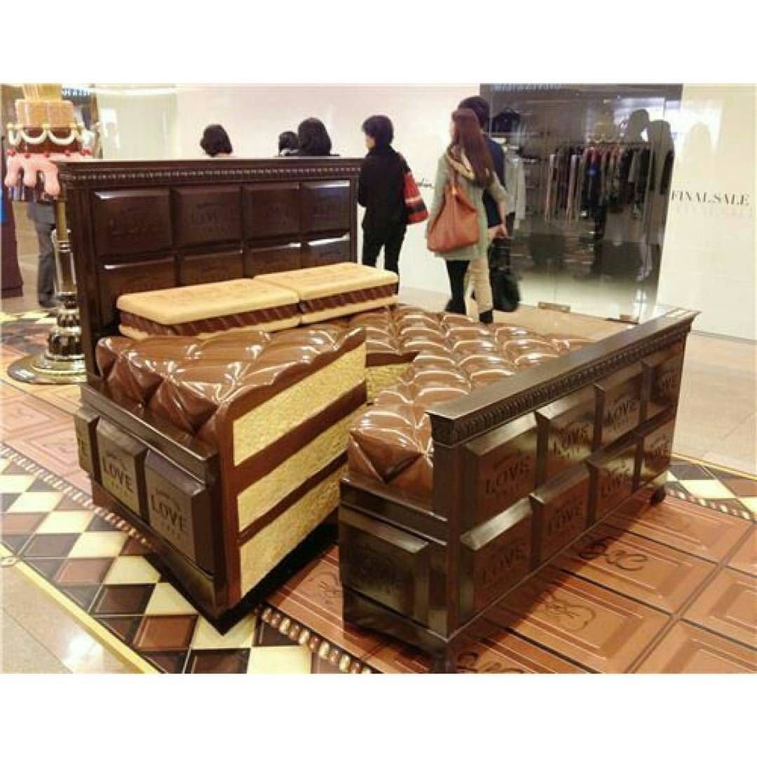 Диван прямой Chesterfield
