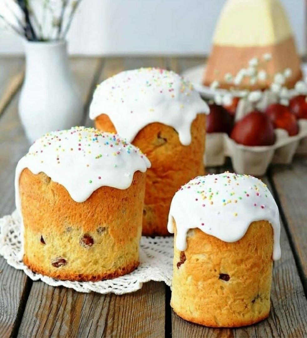 Кулич Пасхальный с изюмом