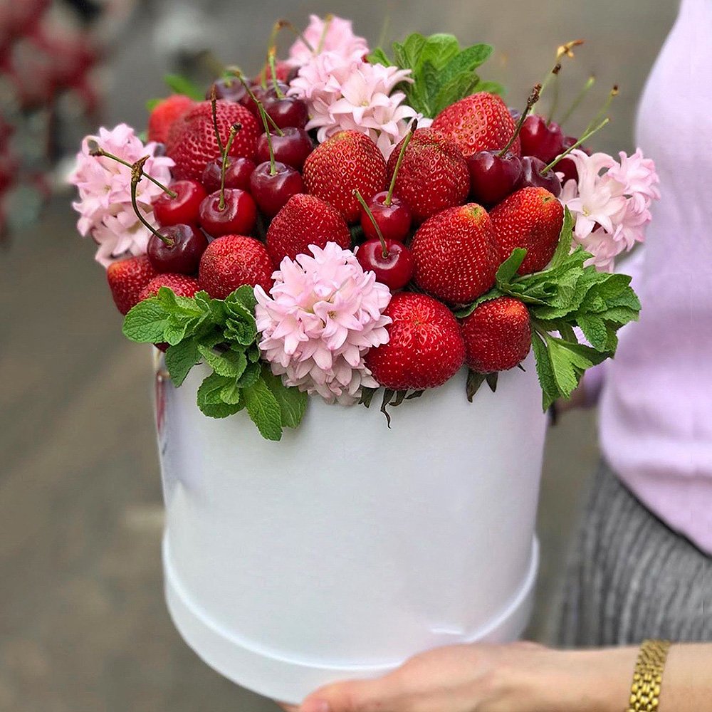 Коробочки из клубники