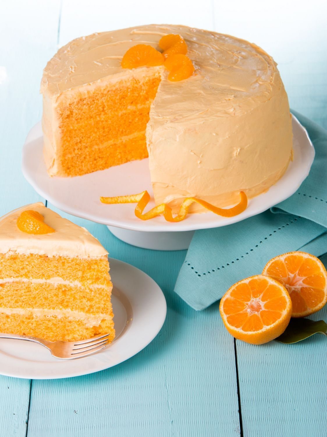 Морковный торт с апельсиновым кремом. Апельсиновое конфи для торта. Торт мандариновый бисквит апельсин. Морковный торт с апельсиновым конфи. Апельсиновый кейк Orange Cake.