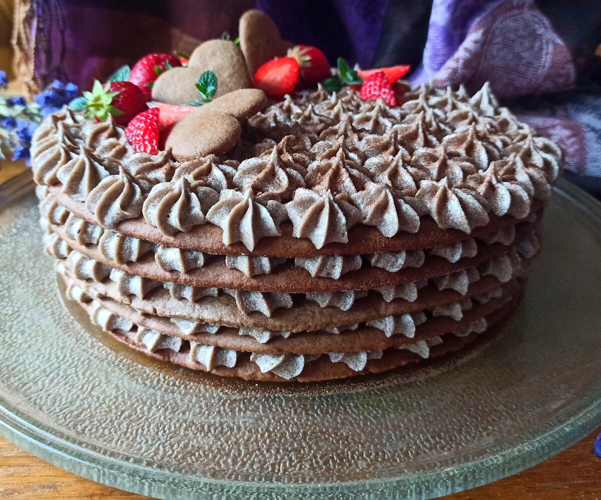 Торт медовик с пчелками