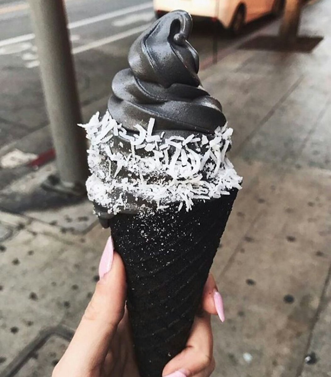 Черное мороженое