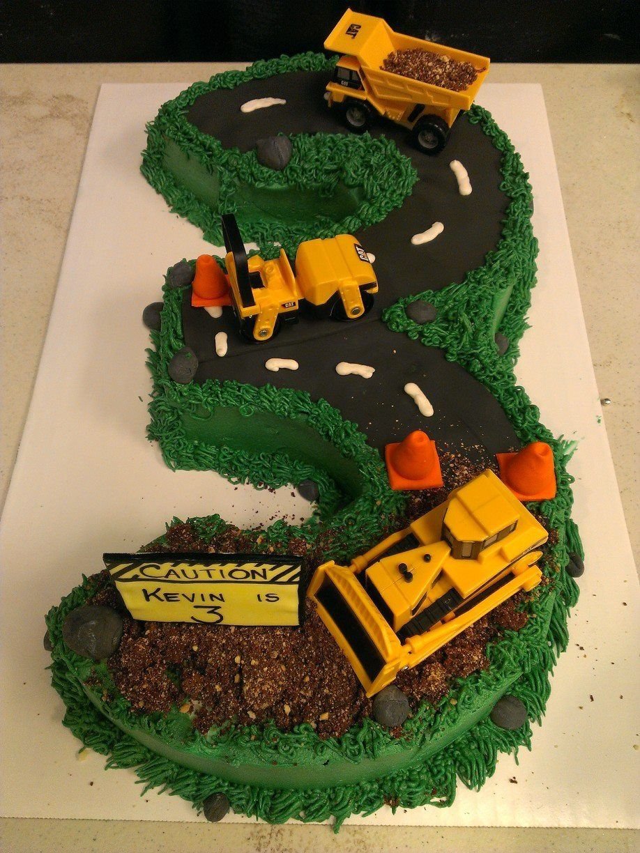 Торт с трактором JCB