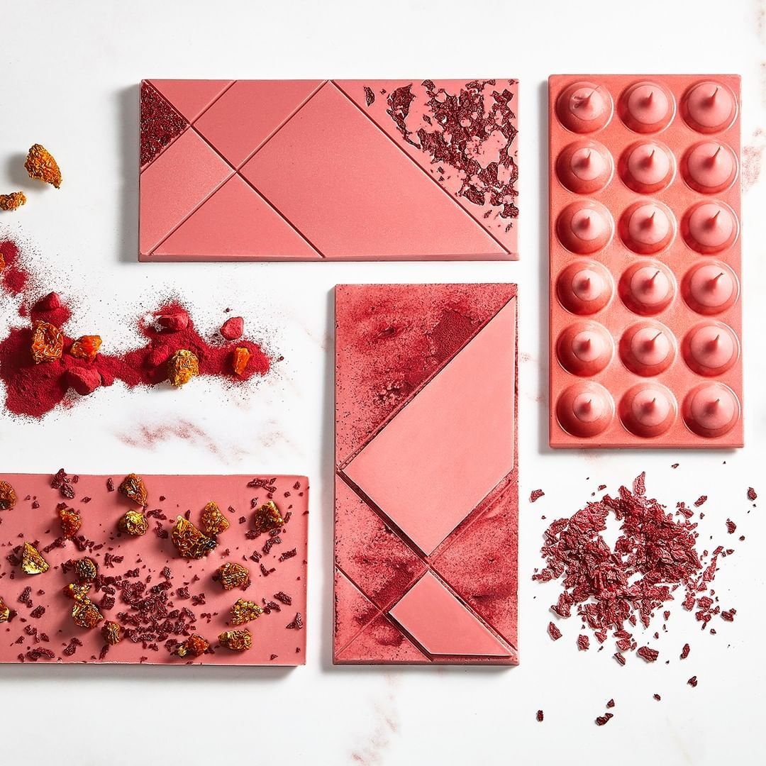 Шоколад Ruby Callebaut
