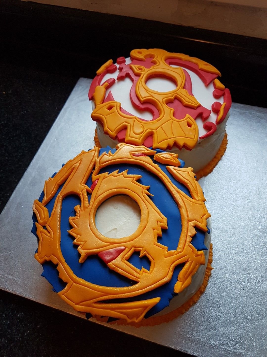 Beyblade Burst торт