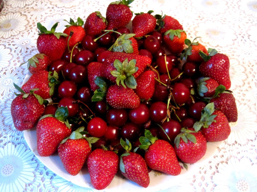 Клубника вишня