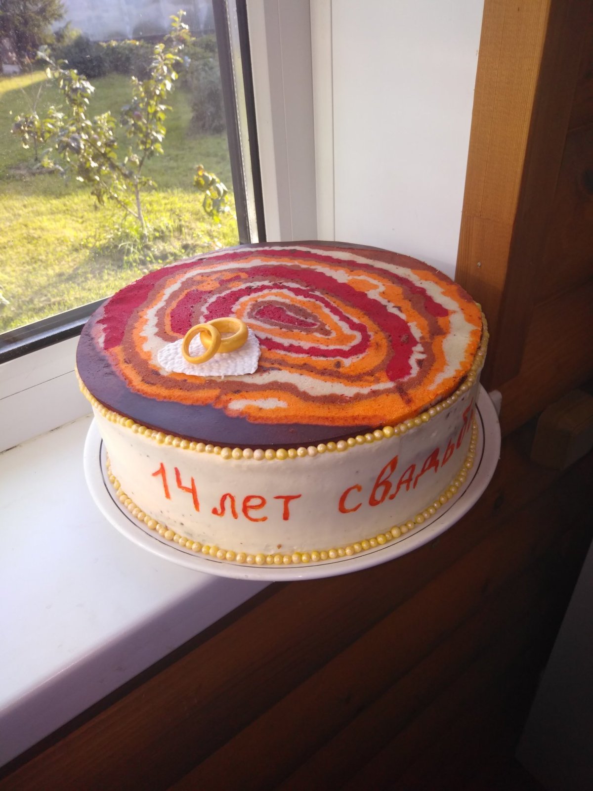 Торт с кристаллами жеода