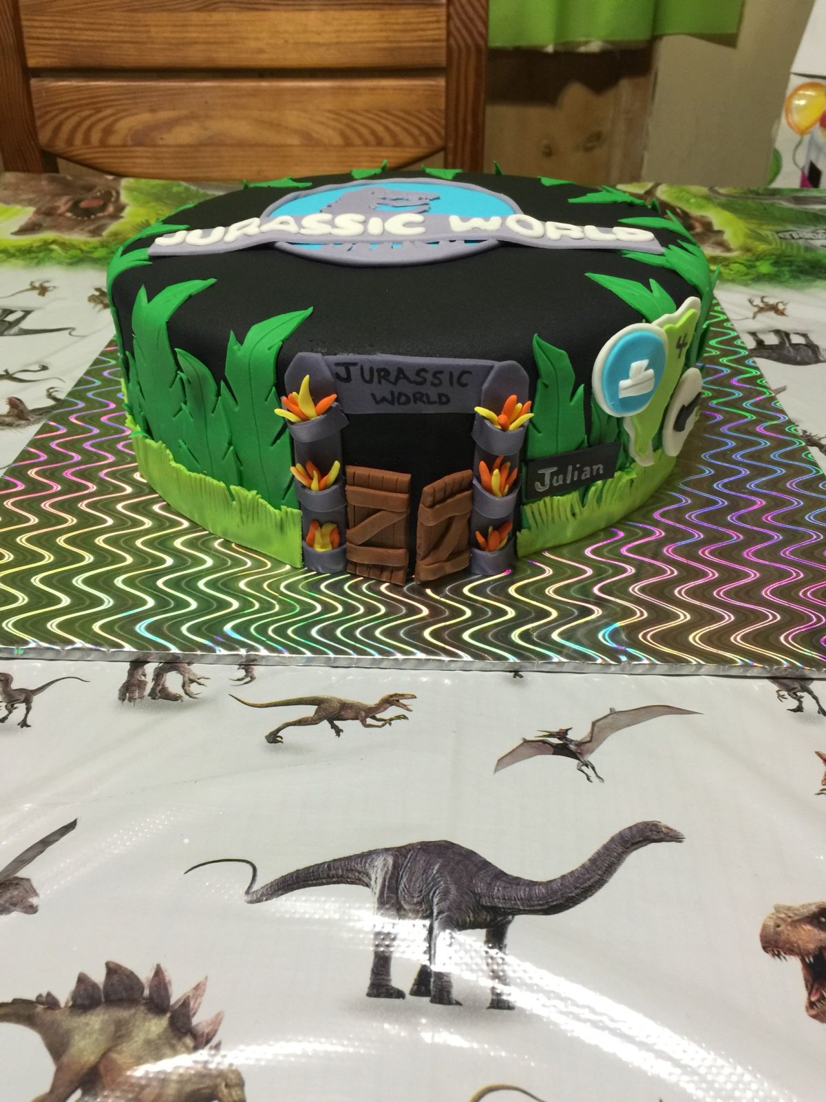 Торт Jurassic World Индараптор
