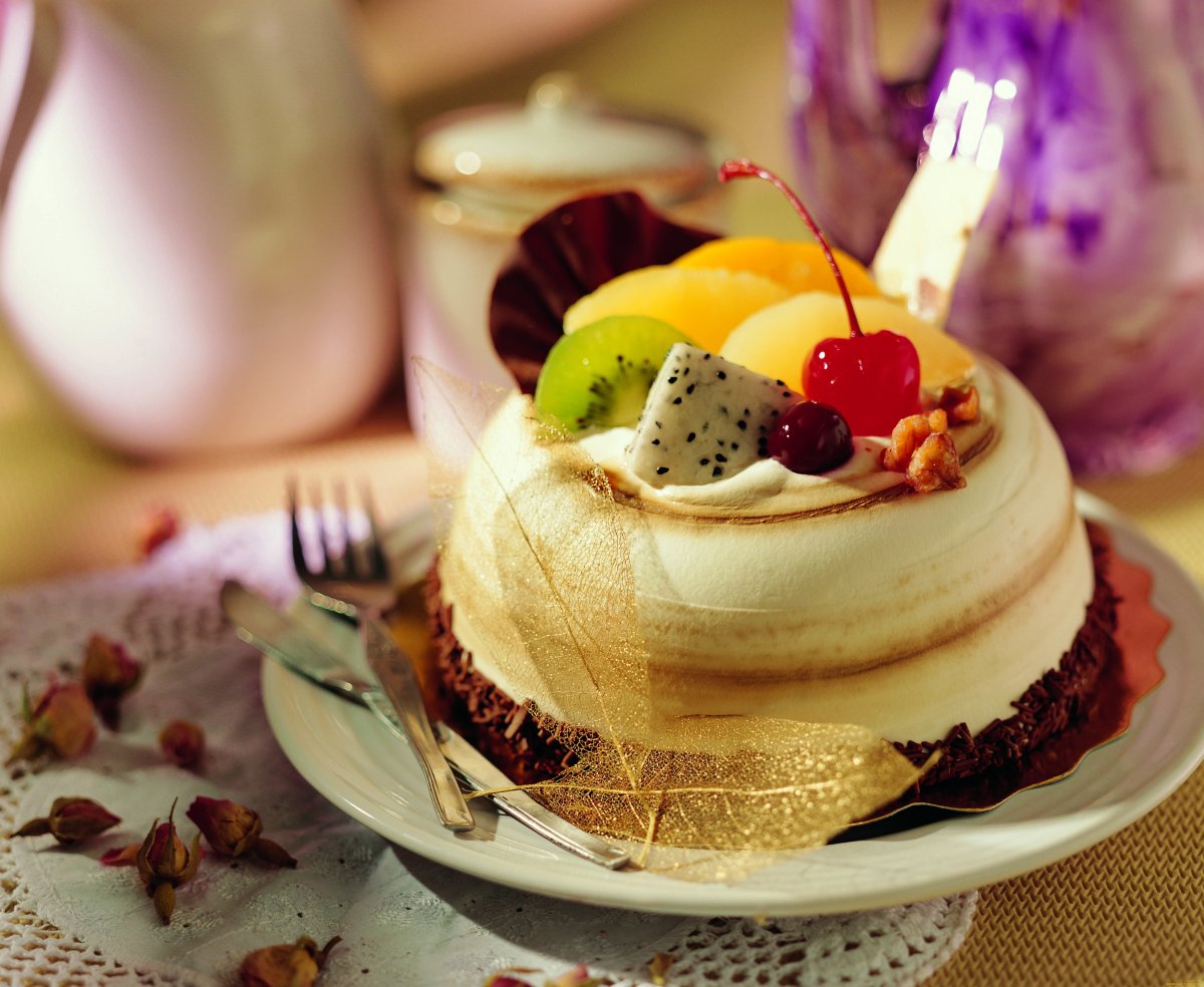 Брауни с карамелью и фундуком