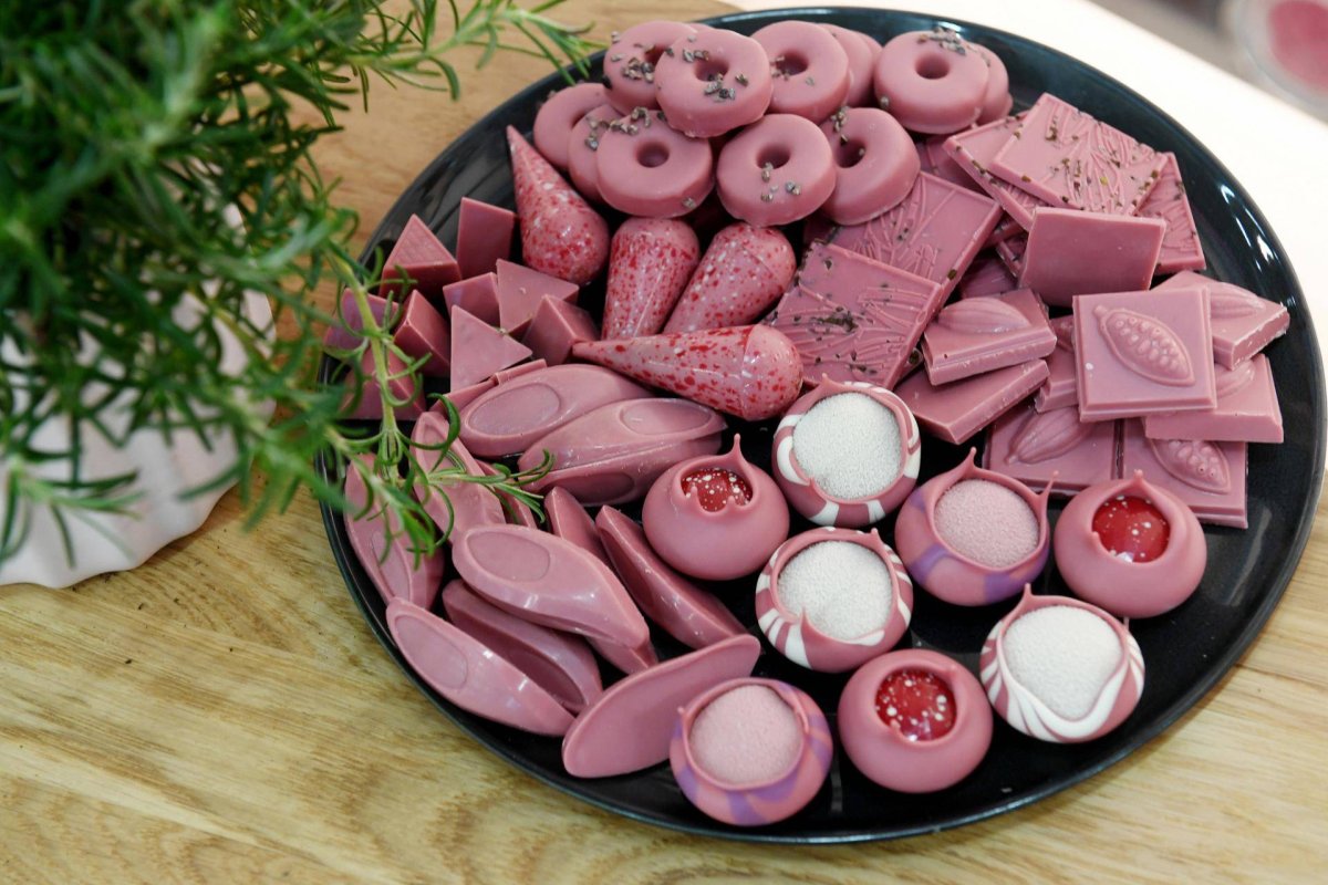 Шоколад Kitkat Ruby