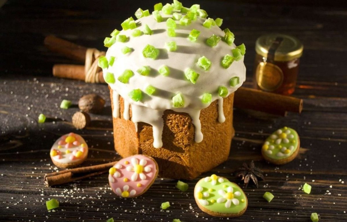 Кулич с цукатами