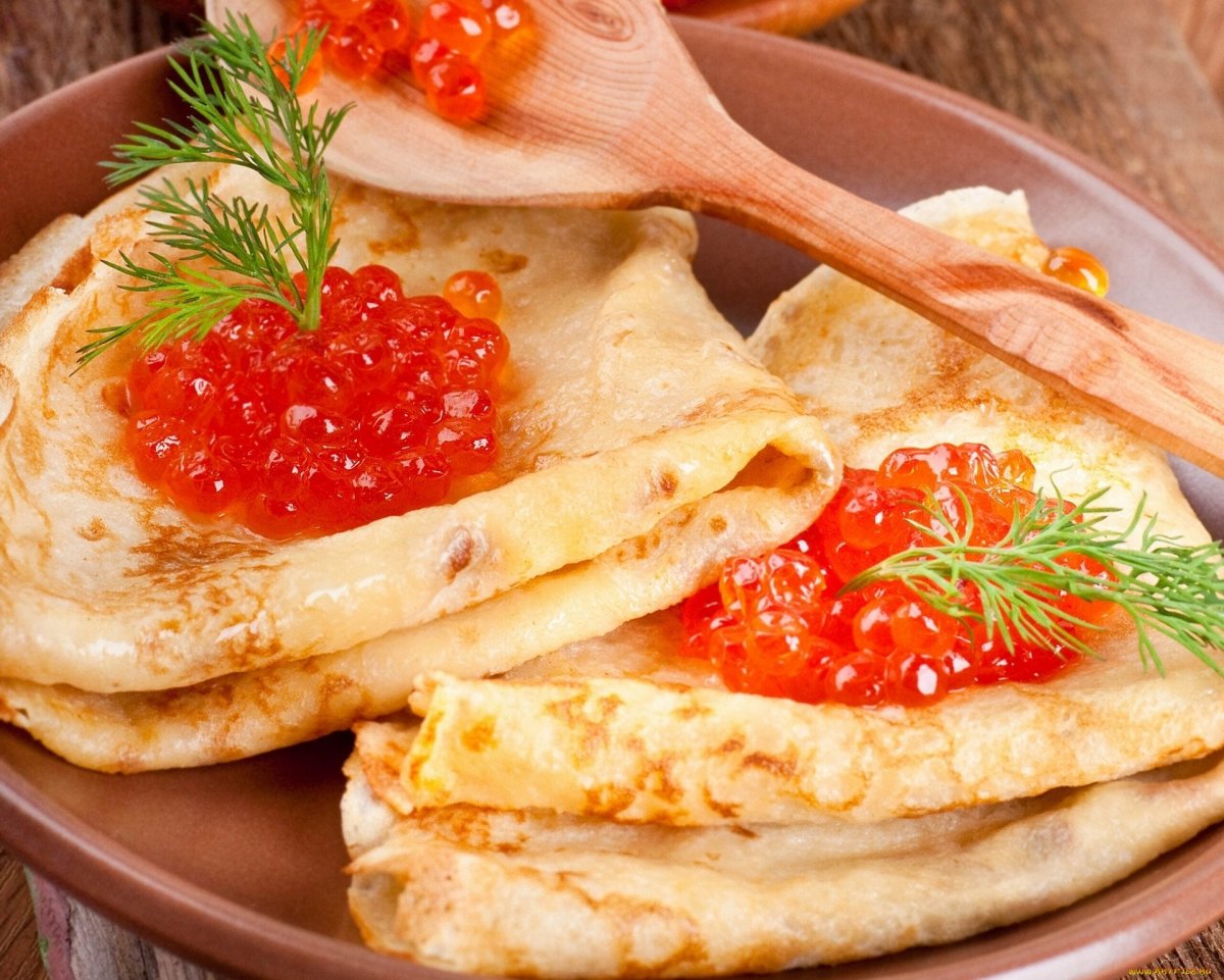 Масленица блины с икрой