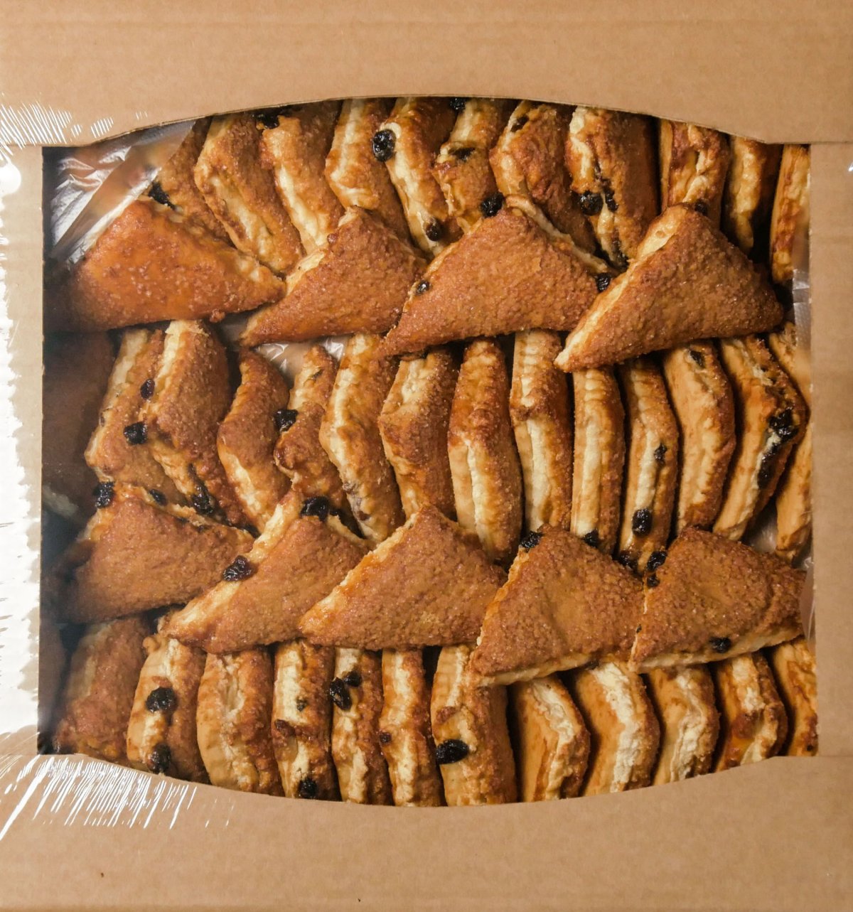 Печенье Лакомка в упаковке