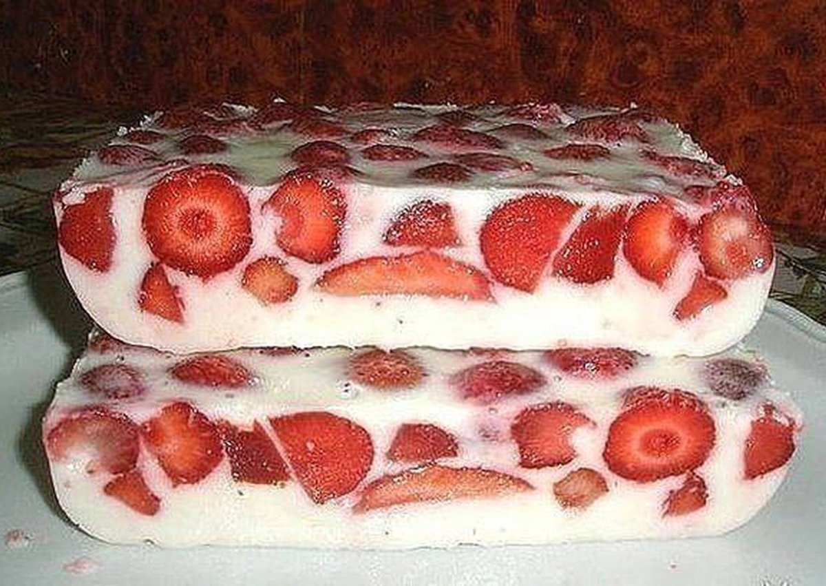 Торт из сметаны с желатином и фруктами
