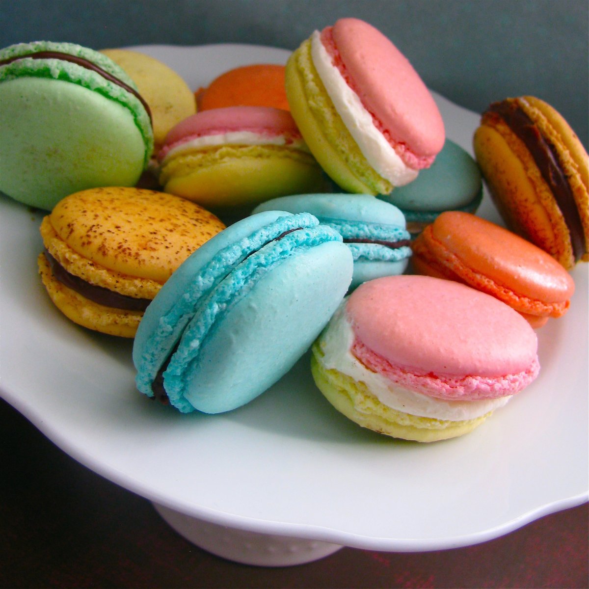 Almond французские макаруны