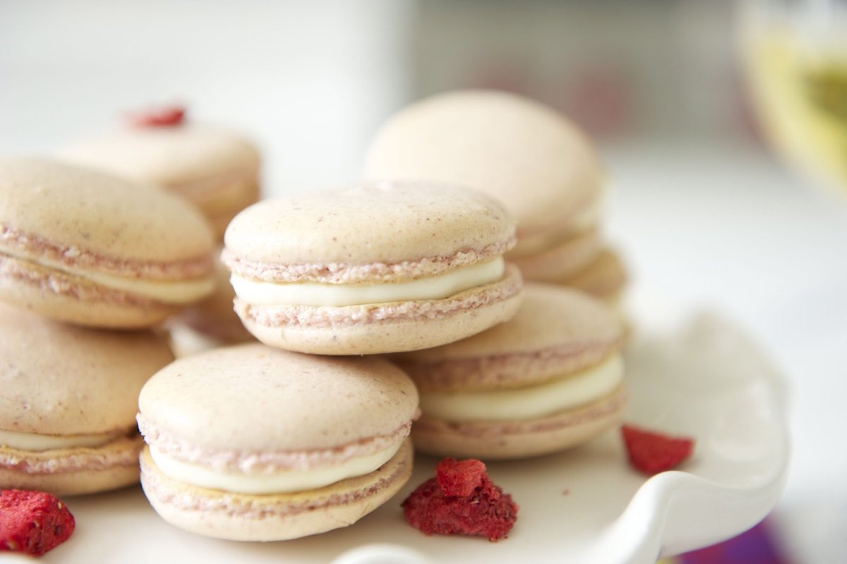 Almond французские макаруны