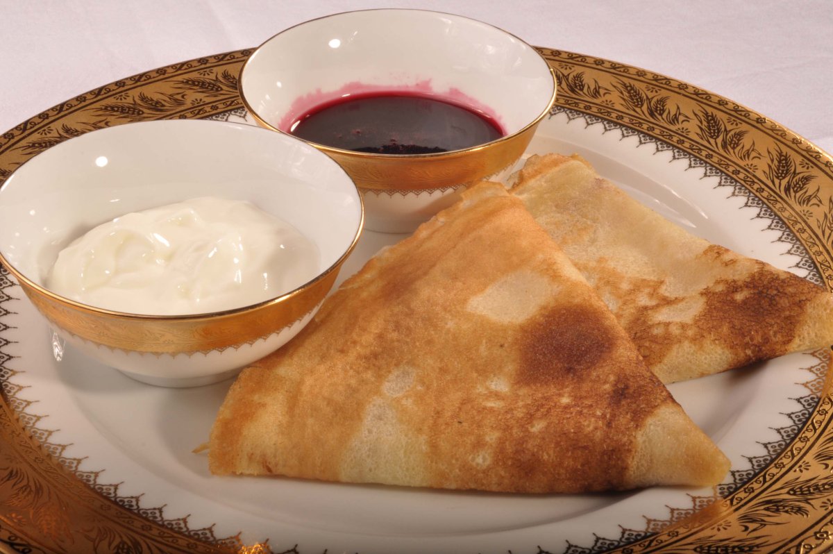 Блинчики со сметаной