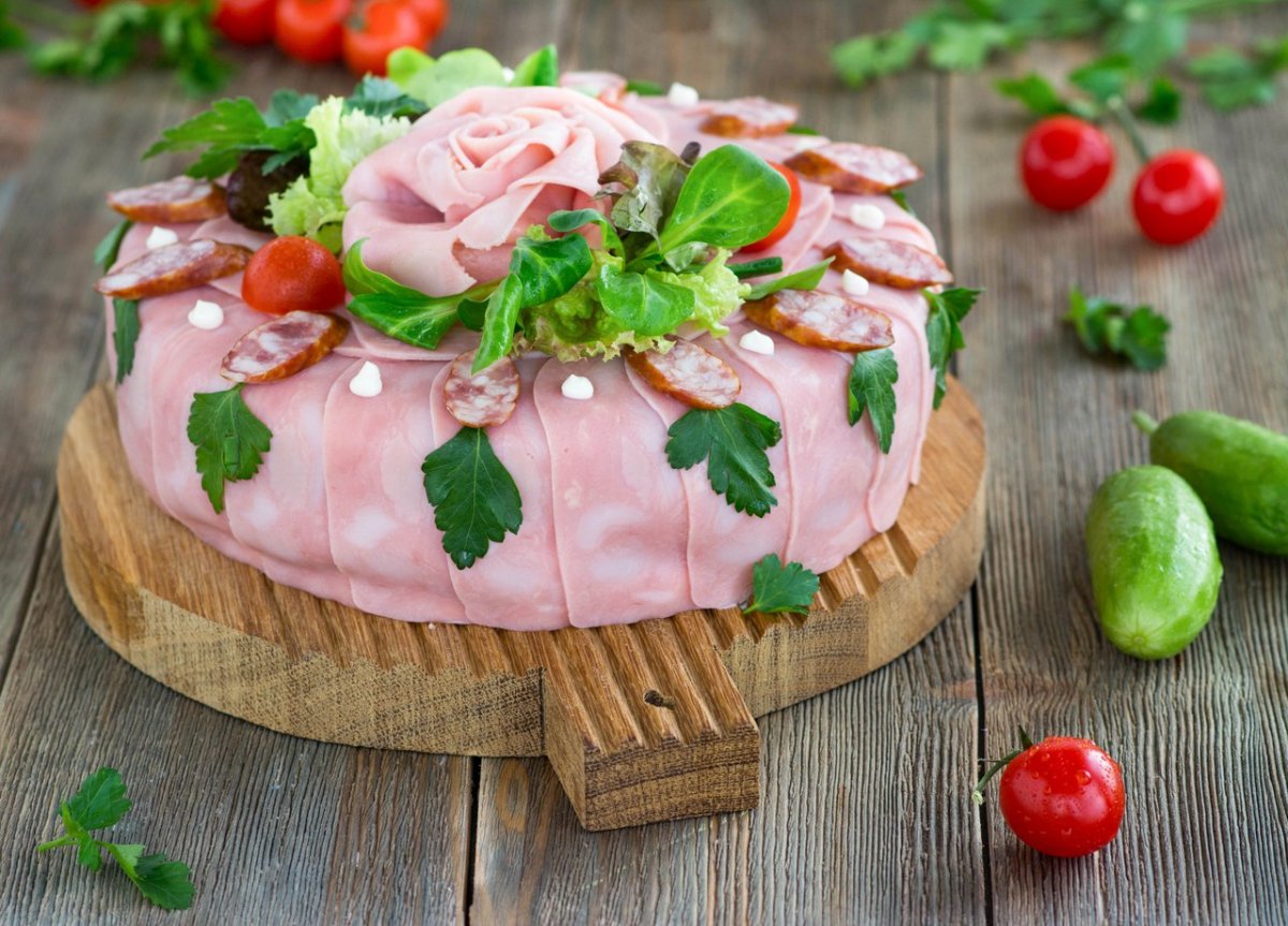 Торт из Краковской колбасы