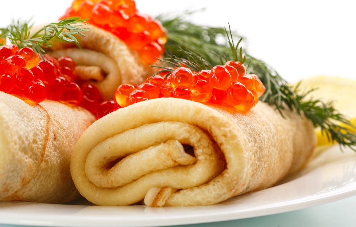 Масленица блины с икрой
