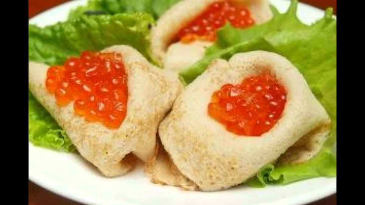 Блинчики с красной икрой