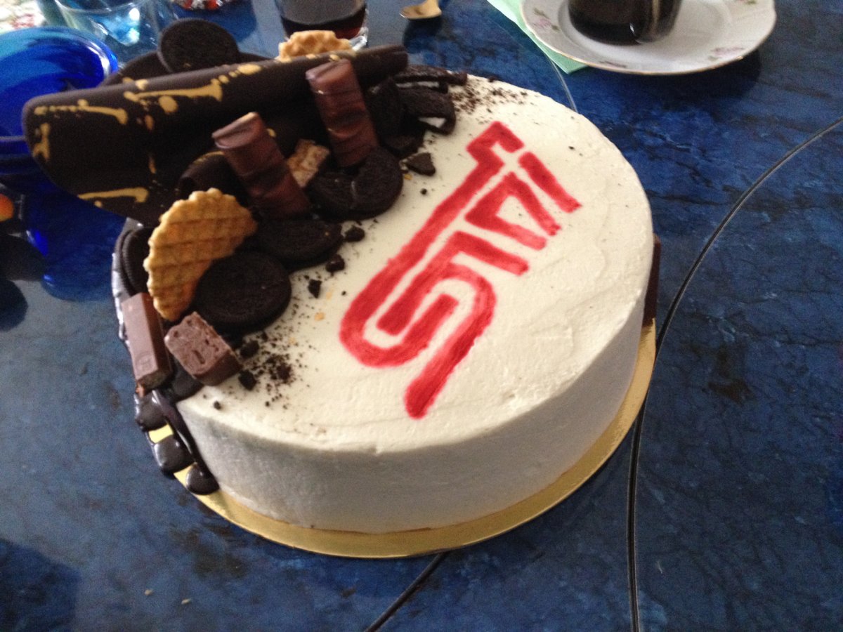 Торт Субару STI