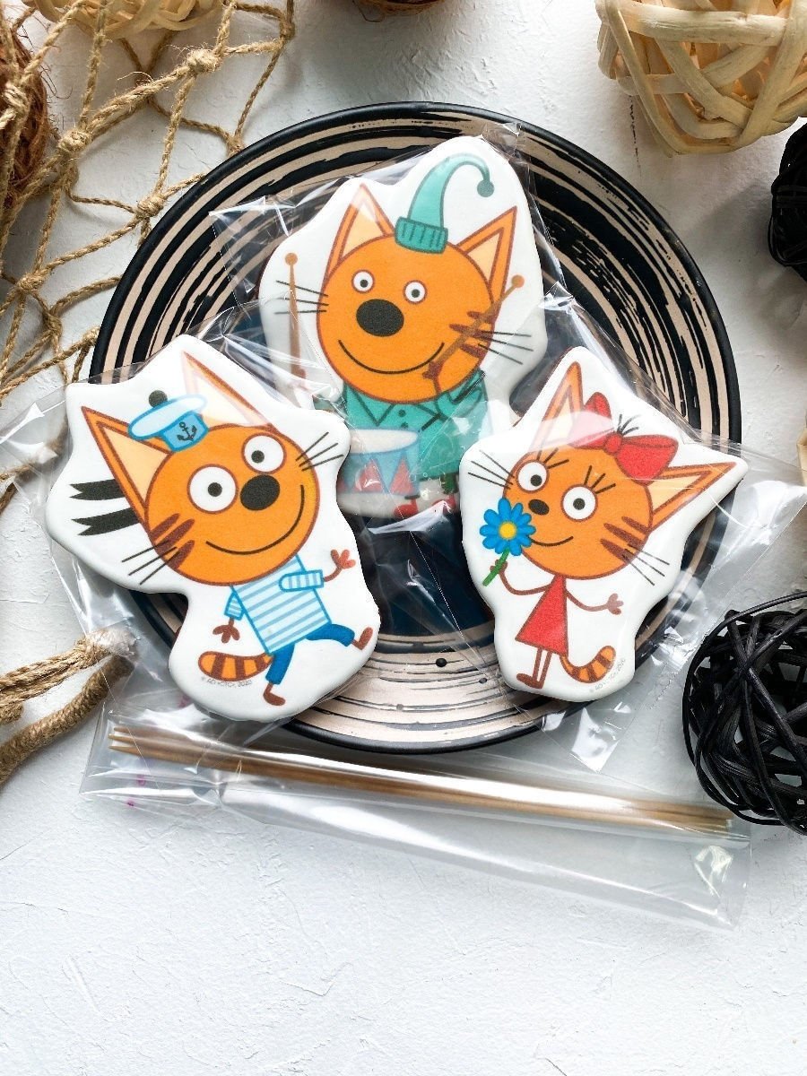 Пряники три кота