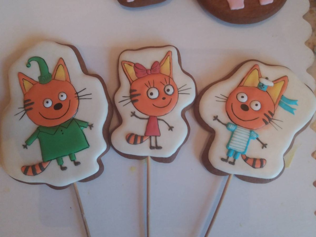 Пряник три кота Карамелька