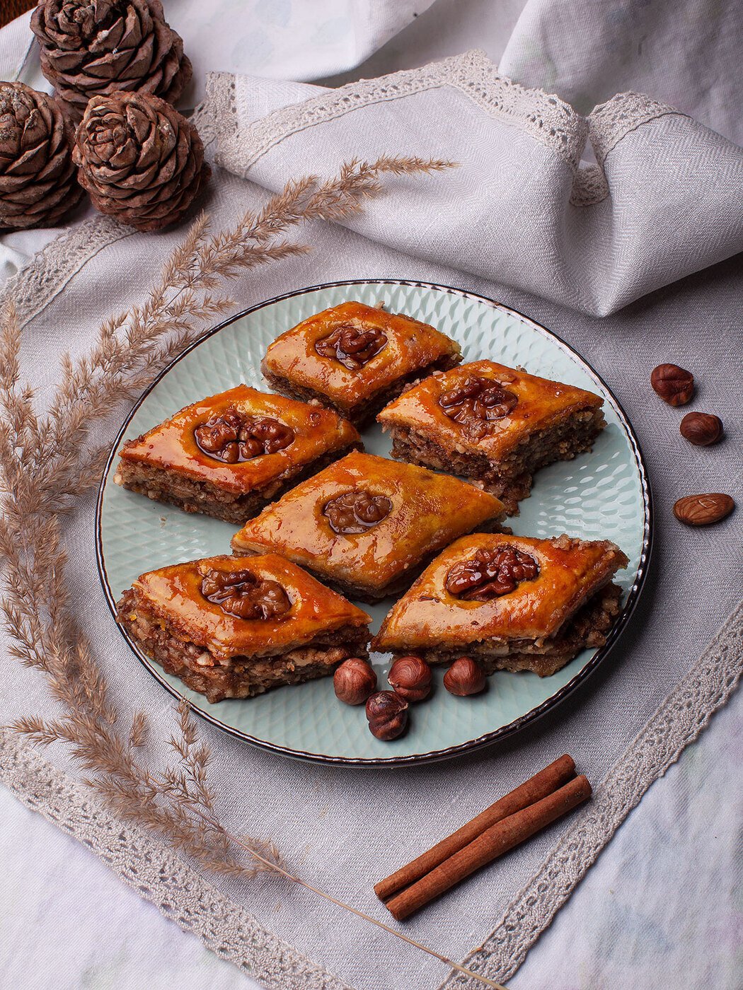 Пахлава Шуар