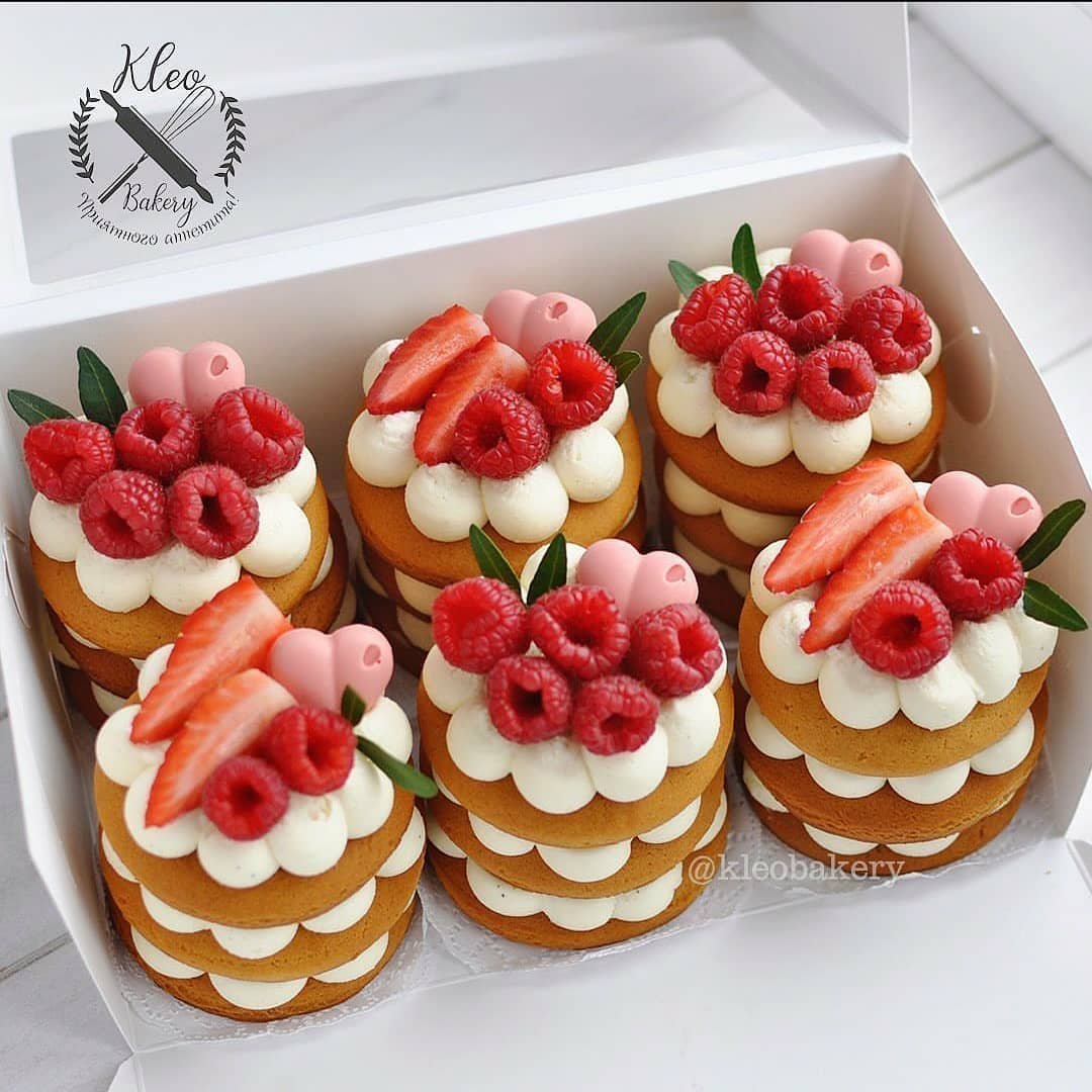 Медовые пирожные
